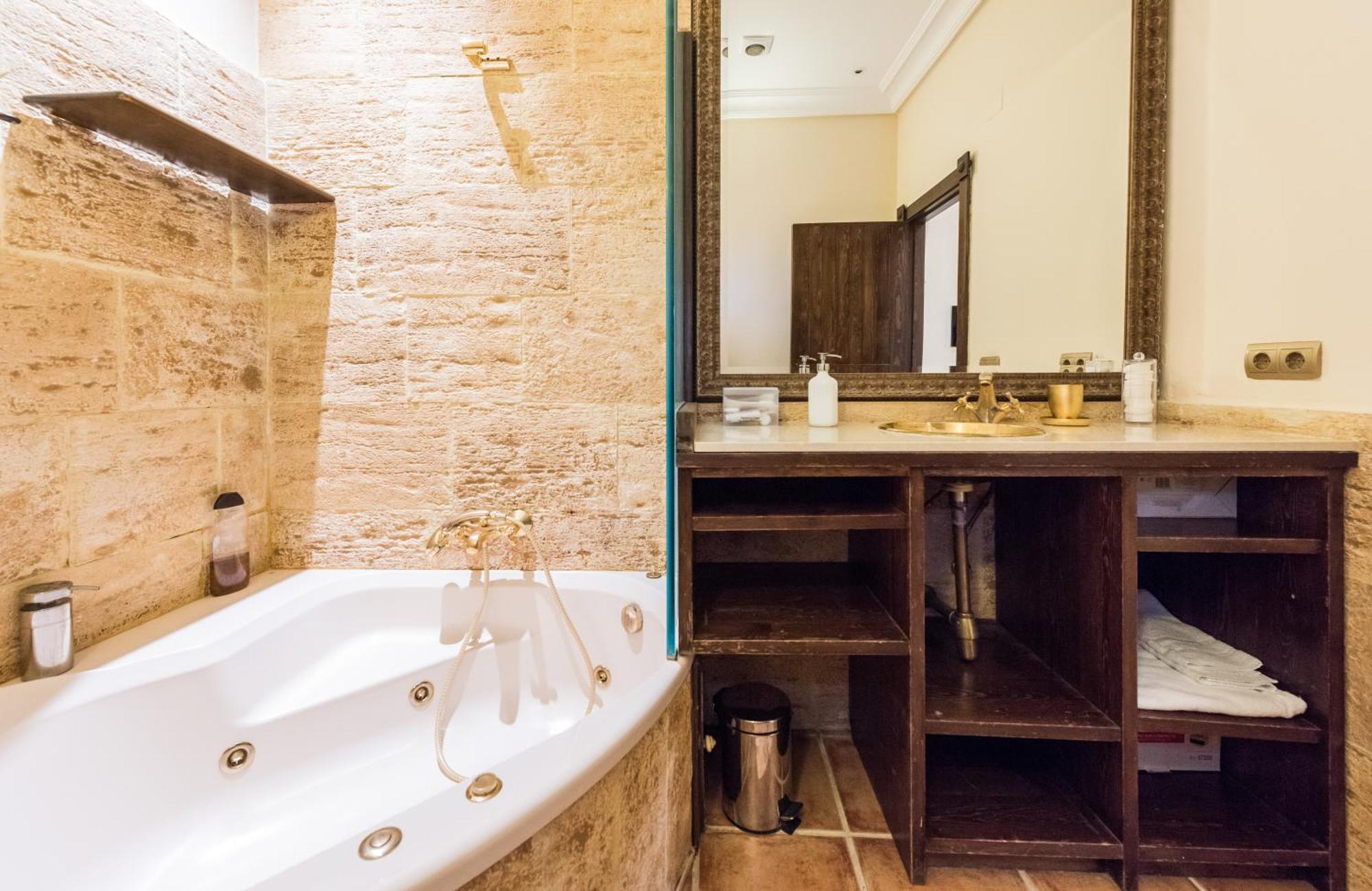 דירות מדריד Downtown Jacuzzi מראה חיצוני תמונה
