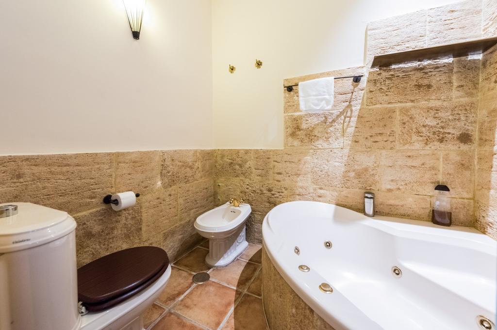 דירות מדריד Downtown Jacuzzi מראה חיצוני תמונה